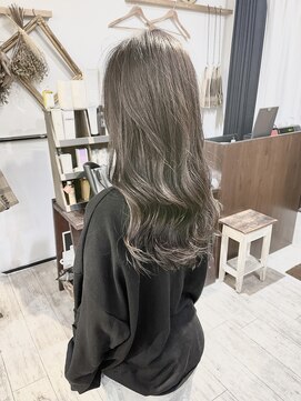 ヘアーアンドアトリエ マール(Hair&Atelier Marl) 【Marl】グレージュブラウンカラー×波巻きロング