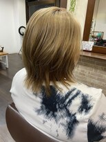 エモーション(Emotion)&nbsp;ミディアムウルフヘアー