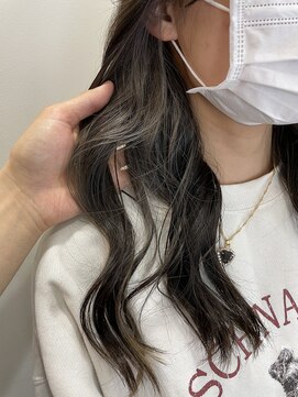 アルターリアン(aL ter LieN) ［inner color］シルバーベージュ　齊藤容史