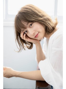 ベリア 日吉(VREEA) ハネボブ／ボブ／ボブレイヤー／アッシュベージュ