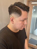 エリマバイフィフス 調布(elima by fifth)&nbsp;フェードスキンフェード剃り込み刈り上げバーバースタイル