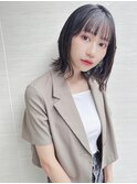 ベース型さんにおすすめ前髪ありアッシュブラック外はねボブ