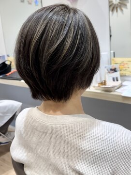 コノアラボ 守谷店(Conoah labo) 白髪染め剥がし/白髪ぼかしハイライト/キッズカット/小顔