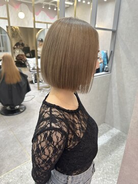 ロンド レア 天神大名店(Lond Le’a) メルティカラー/ウェーブミディアム /似合わせカットスタイル