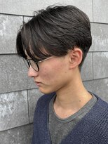 ヒュイル バイ ニアウ(Hwyl by Niau) メンズマッシュセンターパートスパイラルパーマニュアンスパーマ