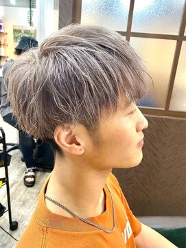 ファブ バイ ルミ(Fab by Lumi) MEN’S HAIR/フェザーパーマ/ハイトーンマッシュ