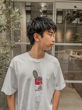 フィルムス 田町芝浦(FILMS) men'sカットスペインカールブルーブラック黒染めブリーチ/田町