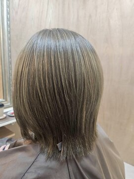 ヴァークル(Virkle) まとまり艶カラー