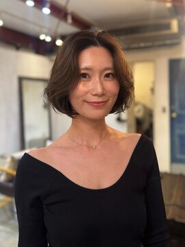 アデ オモテサンドウ(ade omotesando) 顔まわりレイヤーボブ