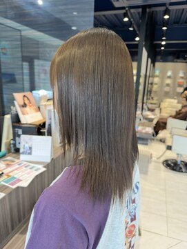 アース オーセンティック 新浦安店(EARTH Authentic) ミディアムストレート