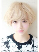 ピチカート(pizzicato) 『外国人風』ショート×プラチナシルバー