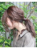 柔らか波ウェーブのポニーテール