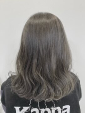 ヘアーアンドコークラシコ(Hair&Co. Clasico) シルバー&ネイビーハイライト