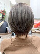 デザイナーズ ファクトリー(Designer's Factory)&nbsp;ベージュカラー丸み ショート