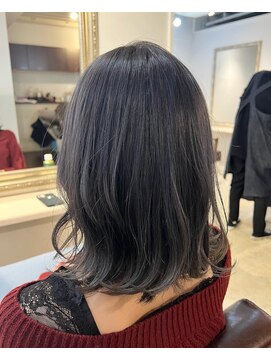 シアン(CYAN) 【切りっぱなし×ラベンダーグレー】中野 れお