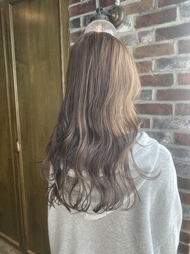 エイミー(Aimee) Aimee 町田　シークレットハイライト×透け感グレージュ