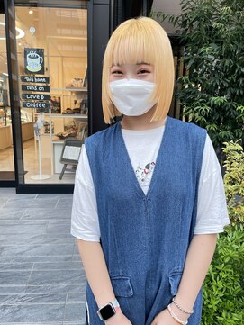 アイリー 名古屋(A/LEE) 抜きっぱなしブロンド × 切りっぱなしBob