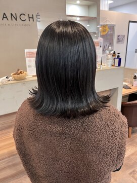 ブランシェ JR勝川駅前店 ブルーブラック