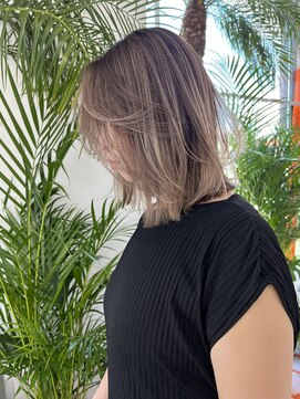 ルーヴェ(LOWE) 【なつみ】ベージュグラデーションロブ、バレイヤージュ