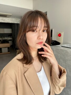 ロット 横浜(lot) 韓国風巻きウェーブミディアム×似合わせカット[横浜駅]