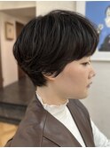 黒髪ショート・ゆるふわパーマ