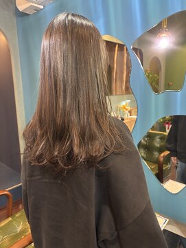 ハチ(.hachi) 重めだけど 動きをつけて