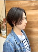 前髪長めの柔らか小顔ショートボブ