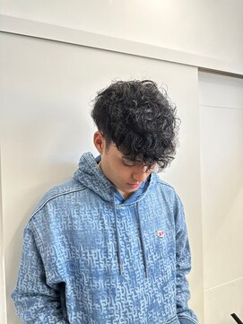 メンズサロン キング 高槻店(Men’s salon K!ng) 波巻きツイストスパイラルパーマ/フェザーパーマ/眉毛/メンズ
