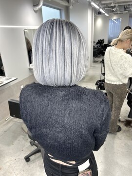 ジゼル 梅田(GiseL) バレイヤージュ　ホワイト