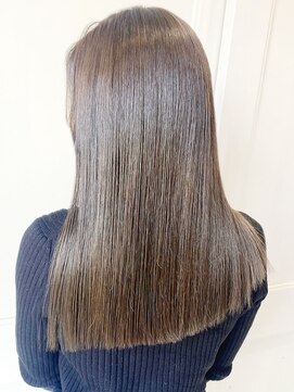 へアメイクワンプラス 四日市(HAIR MAKE ONEplus) 冬の大人◎ブリーチなしダークブラウン×上品ツヤ髪ロング