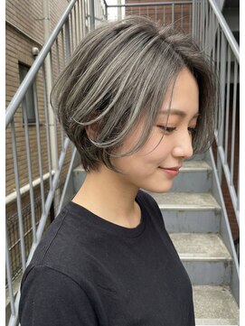 カーサ(Casa.) 大人ボブ/ハイトーンボブ/小顔カット/白髪ぼかし