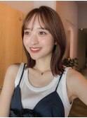 外ハネ　ミディアムレイヤーカット　ロブ　前髪　ブラウン