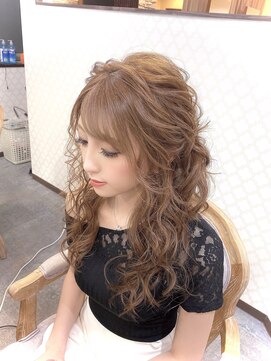 ラニシス ヘアー(Lanisis Hair) ふわふわハーフアップ