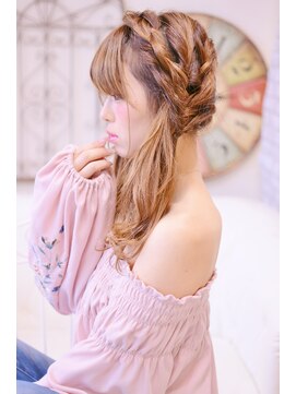 メイズ(MAZE) 【メイズ東中野・鍛原志行】ロングの編みこみローツインテール