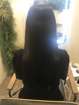 アールサロン アオヤマ(Rr SALON AOYAMA) プラチナミネコラカット