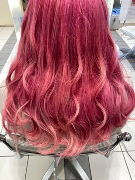 エクセル 横須賀モアーズ店(EXCEL) ビビッドピンクカラー