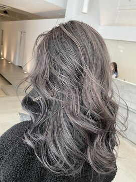 グランアディクト(Gran addict) White beige 山本 日輪