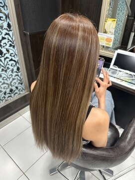 プライズ 表参道原宿店(prize) ベージュ系ハイライト【原宿表参道原宿駅】