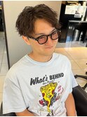 センターパート ツイストスパイラルパーマ メンズサロン 眉毛