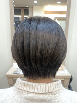 アルターリール(aL ter Rire) 黒髪/ボブルフ/ネビージュ/小顔/ワンレン/福原遼華