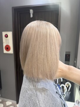 ジルバイジゼル(JILL by GiseL) ホワイトベージュ