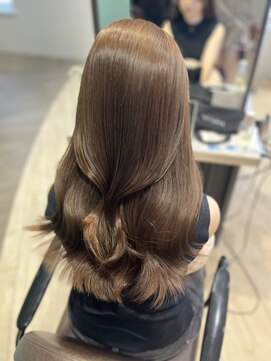 ユーフォリア 銀座本店(Euphoria) Mako マロンベージュ 透明感 ブリーチなし 似合わせ