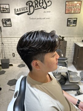 バーバーブロス 長堀店(BARBER BROS) 【BarBerBROS】ニュアンスパーマ　ワンカール毛流れパーマ