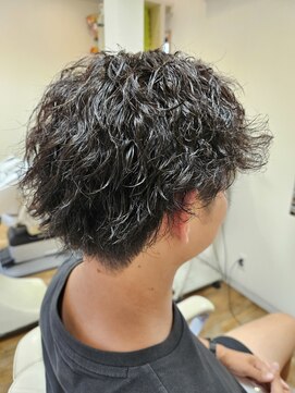 バズ(BUZZ) ツーブロック×ツイスパ