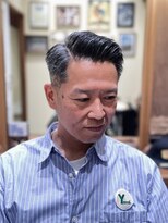 フォーコーナーズ(Four Corners)&nbsp;大人スキンフェードツーブロック刈り上げマンバン30代40代