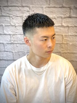 グレイスフルバーバー 赤坂見附店 赤坂クロップフェードスタイル