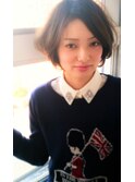 【前下がりレイヤーボブ×グレージュ】