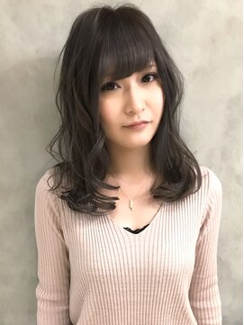 リルア 博多(LIRUA) パープルグレージュミディ