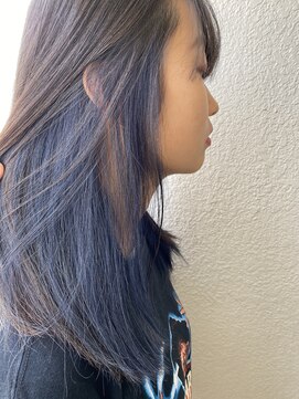 ノラ シンディ(NORA CYNDY) ネイビーブルーインナーカラー☆