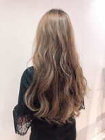 ジーナ 福岡天神(Zina)&nbsp;ホワイトアッシュエアリーミディ/黒髪ショートパーマ